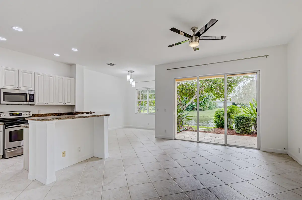 Great room at 402 Commons Way, Palm Beach Gardens