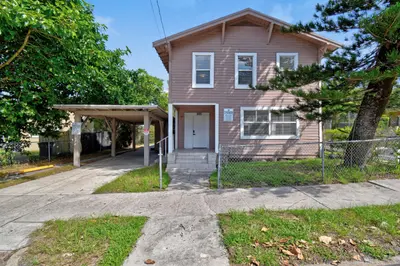 885 7th Street, West Palm Beach – Apartment for rent