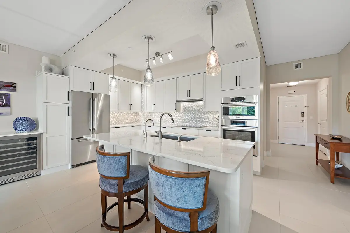 Gleaming appliances at 844 Bay Colony Drive, Juno Beach