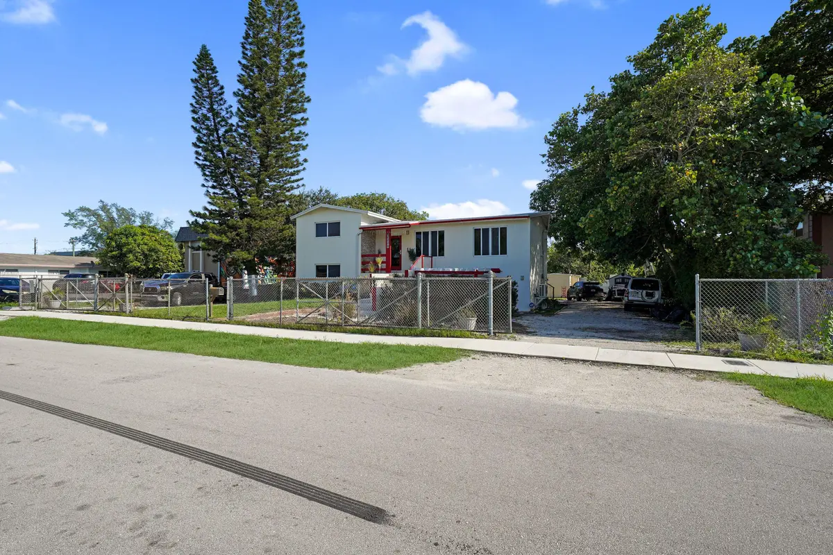 ABC00481 at 220 NW 42ND Street, Oakland Park