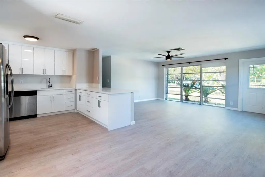 Photo 4 at 2380 NE 8TH Avenue, Pompano Beach
