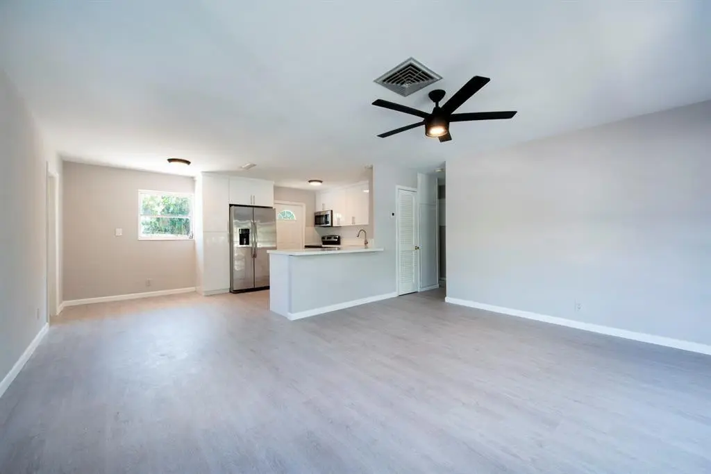 Photo 6 at 2380 NE 8TH Avenue, Pompano Beach