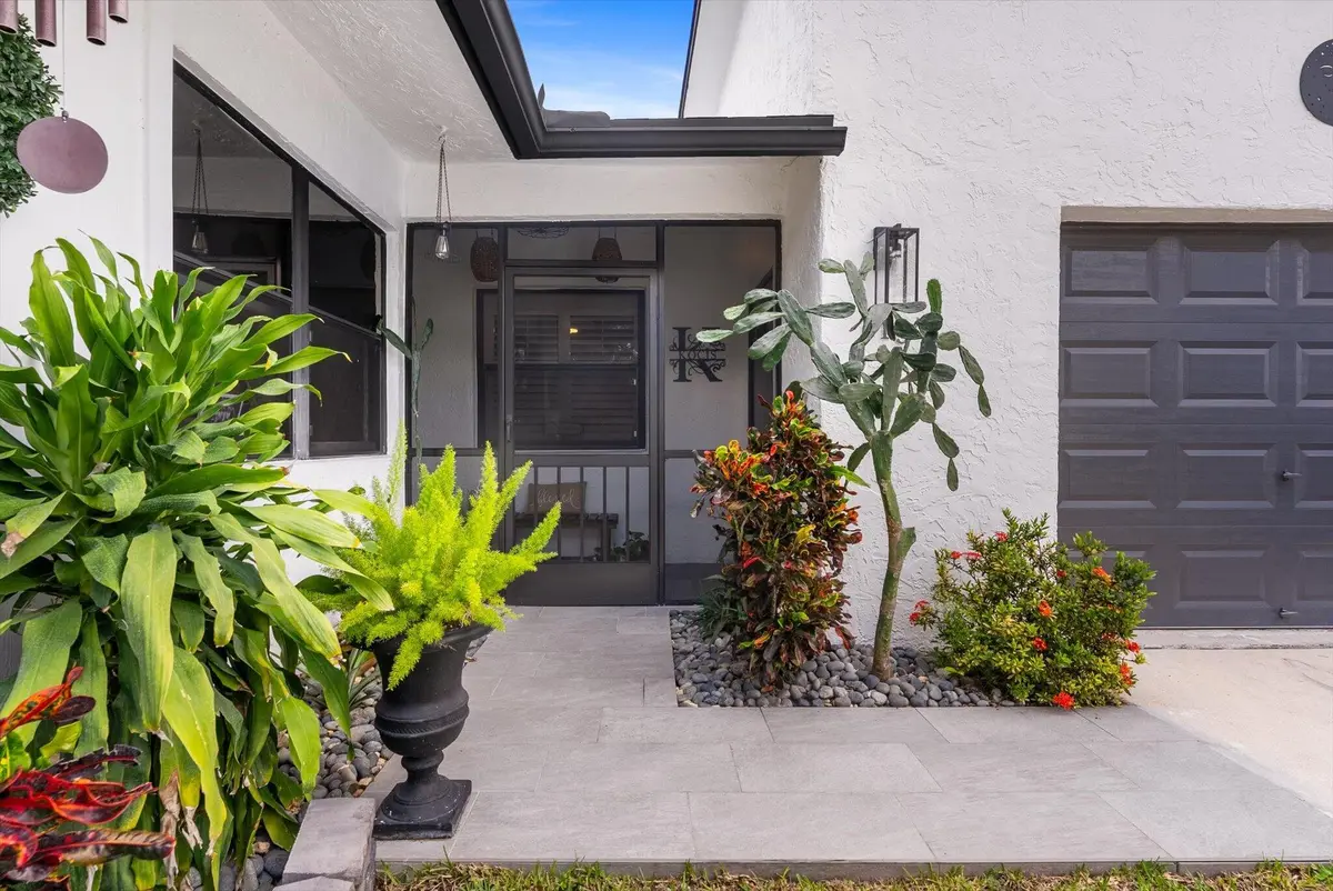 05-5 at 819 NW 25th Avenue, Delray Beach