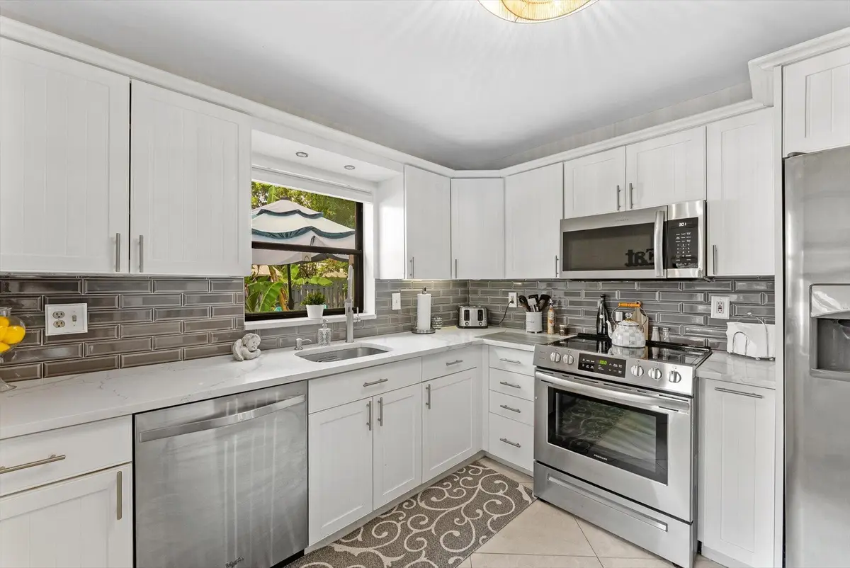 09-9 at 819 NW 25th Avenue, Delray Beach