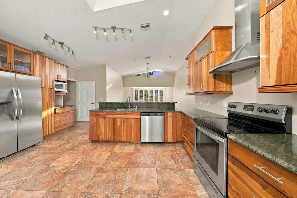 3a35d29f-f747-4c71-a349-eb9e1eb7e1a5 at 1566 HOLLYHOCK Road, Wellington