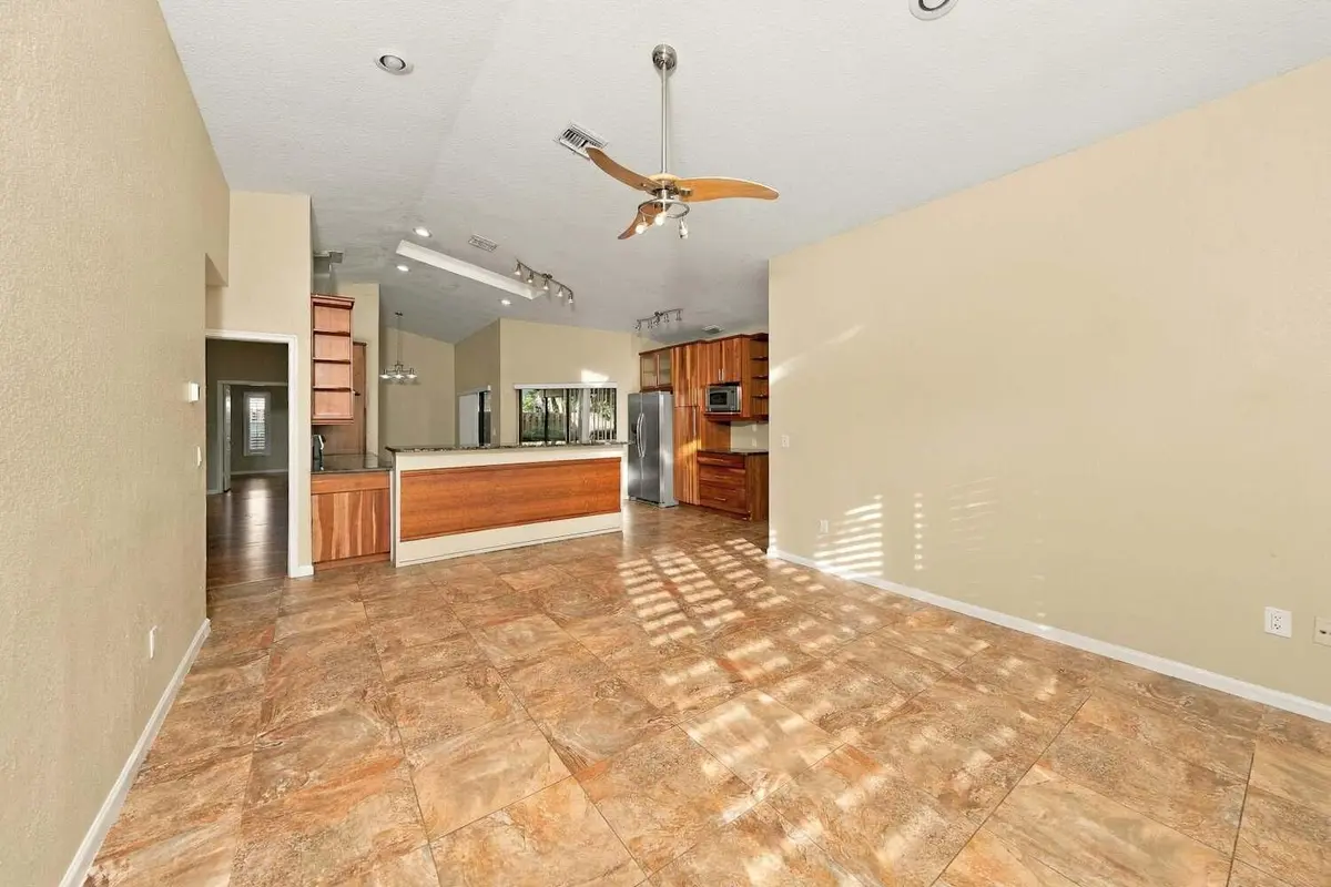 afbe41c8-1720-49f2-ac65-2dcf1fb2827f at 1566 HOLLYHOCK Road, Wellington