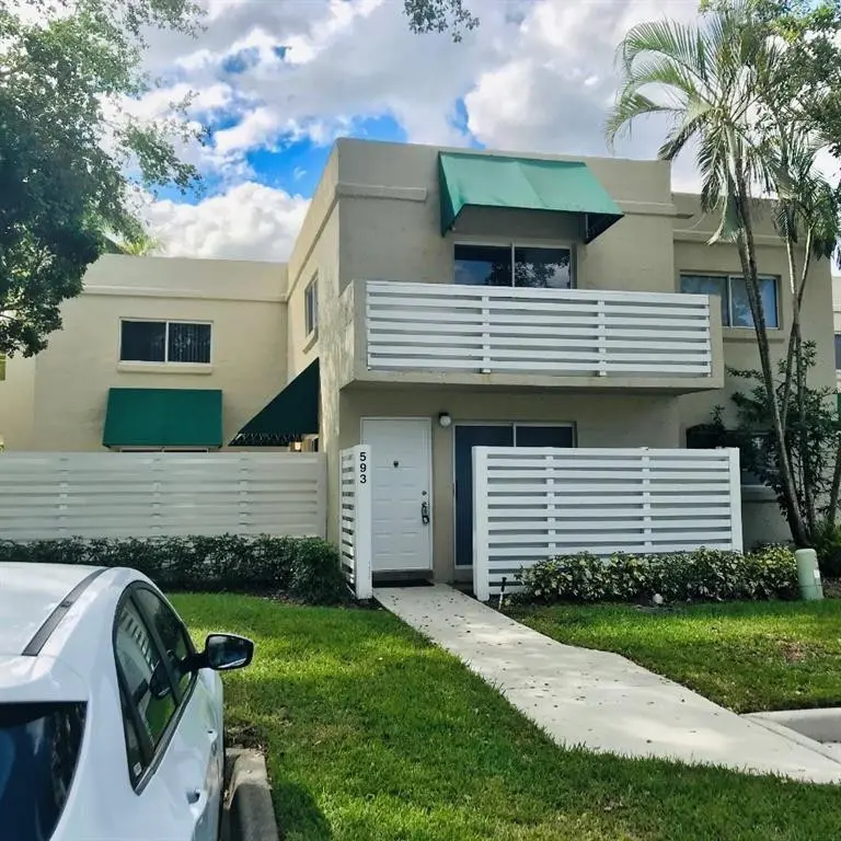 Photo 2 at 593 NW 98TH Avenue 1, Plantation