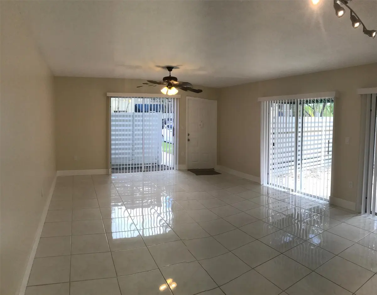 Photo 6 at 593 NW 98TH Avenue 1, Plantation