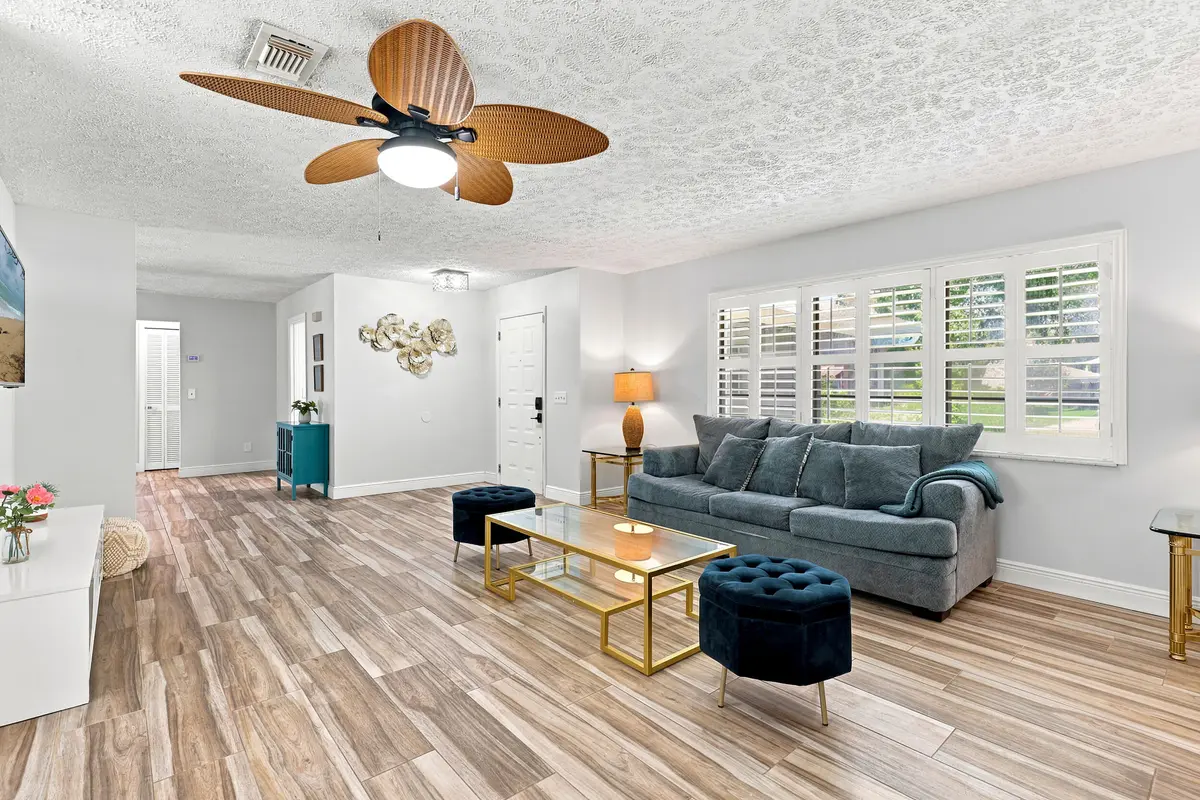 11_0o1a8434 at 2526 SE VICTORY Avenue, Port St. Lucie