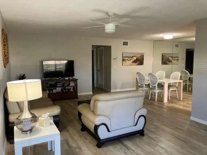Mahroos.4 at 109 Lakes End Drive B, Fort Pierce