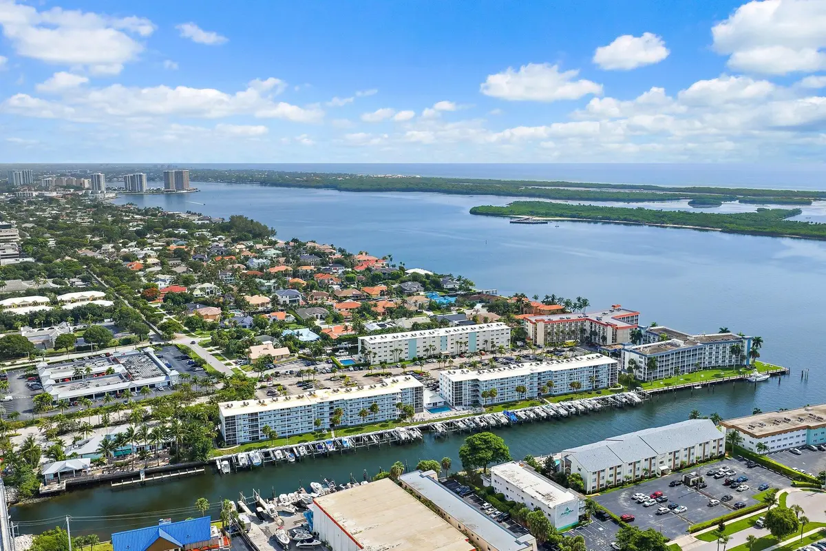 005-100ParadiseHarbourBoulevard-NorthPal at 100 PARADISE HARBOUR Boulevard 202, North Palm Beach