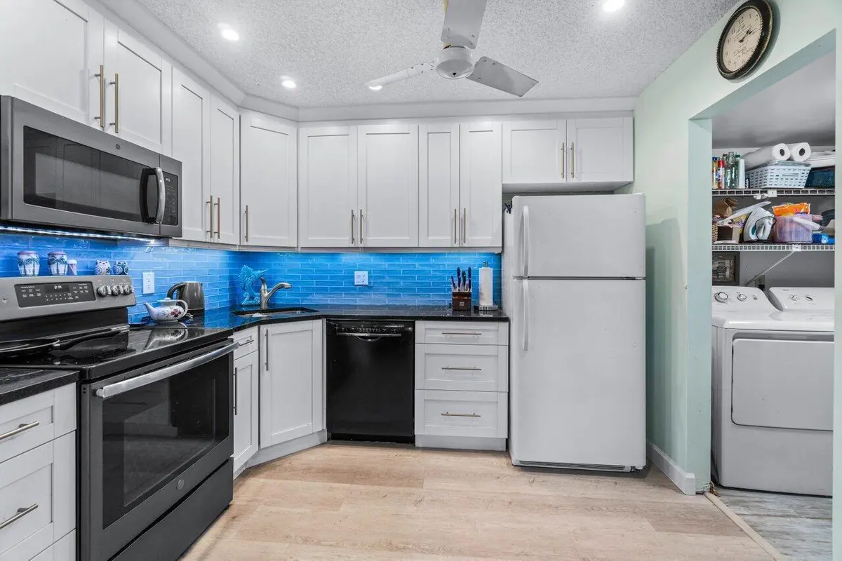 006-414PineGlenLane-D2-Greenacres-FL-334 at 414 Pine Glen Lane D-2, Greenacres