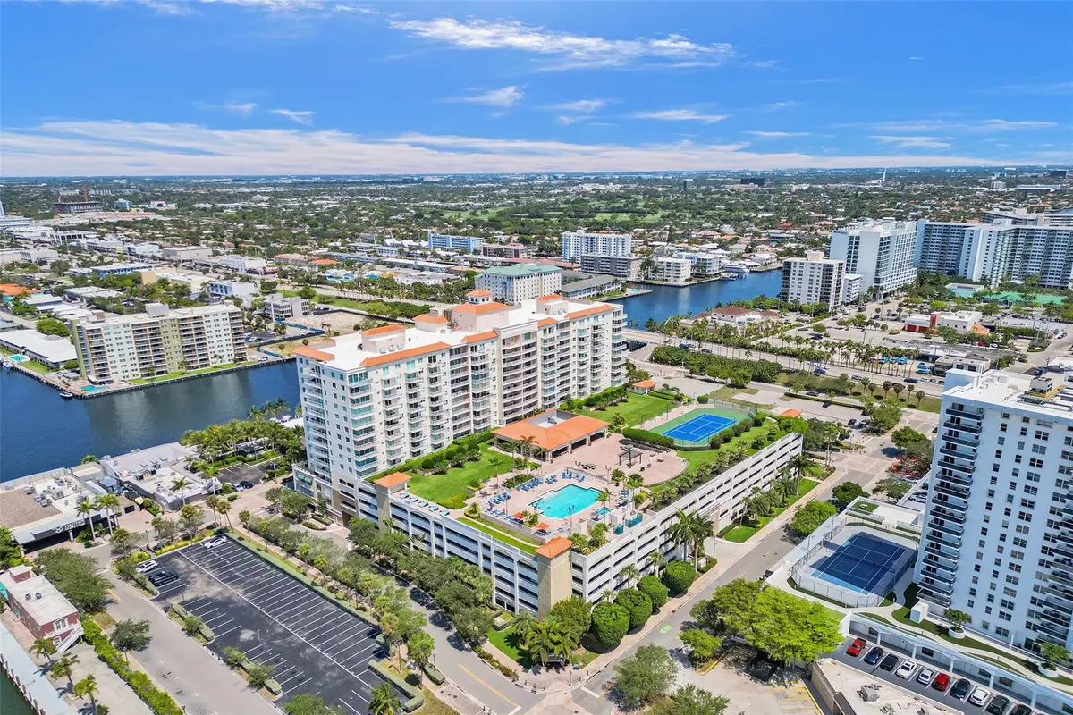 Photo 4 at 3020 NE 32nd Avenue Unit 618, Fort Lauderdale