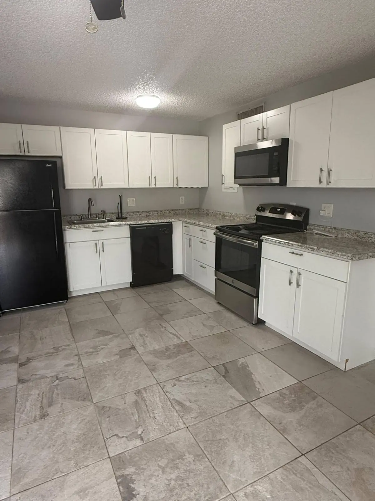 WhatsApp Image 2026-10-02 at 2.55.20 PM at 645 EXECUTIVE CENTER Drive R205, West Palm Beach