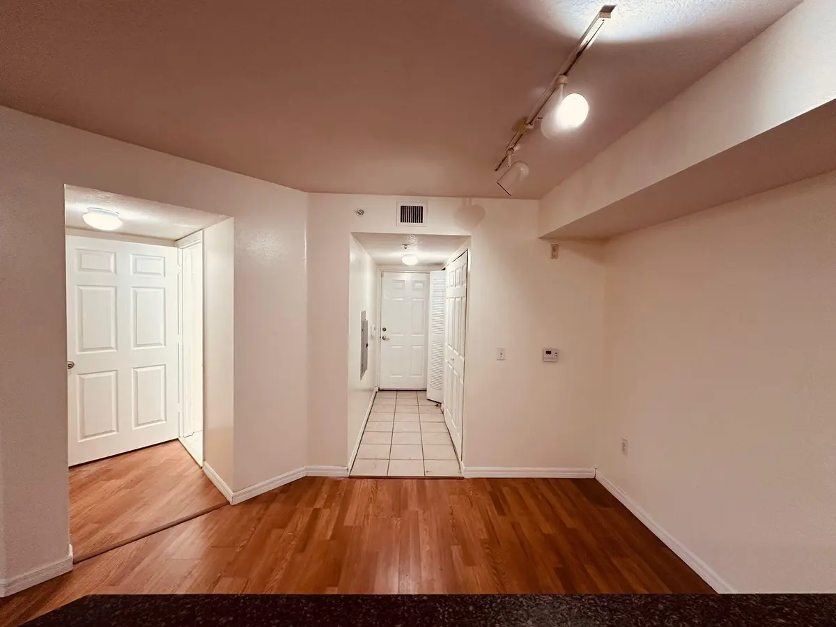 Photo 4 at 4131 San Marino Boulevard, West Palm Beach
