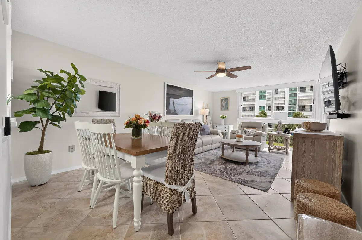 Dining rm at 2700 N HIGHWAY A1A 302, Fort Pierce