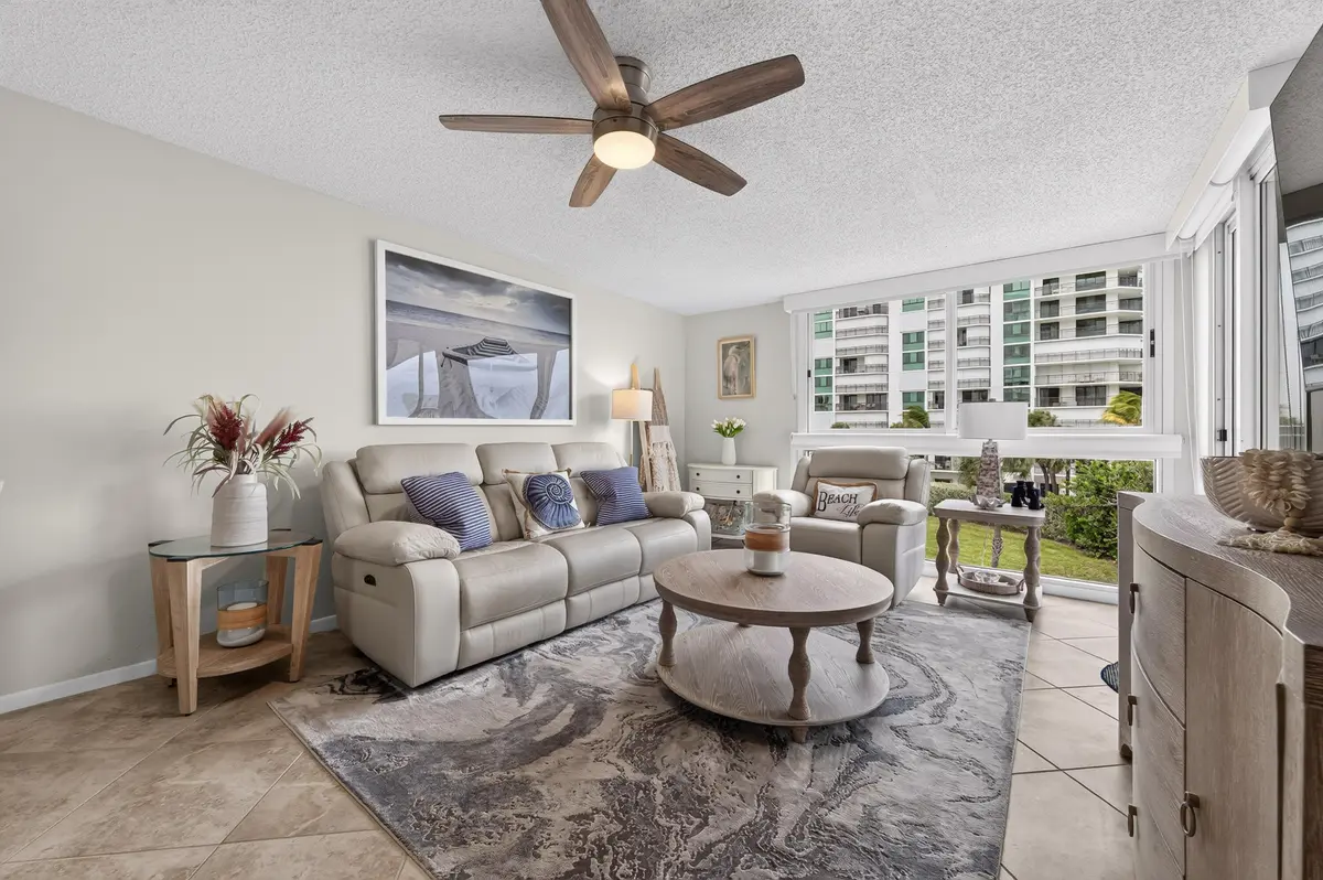 Living rm at 2700 N HIGHWAY A1A 302, Fort Pierce