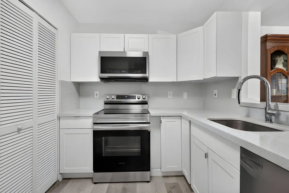 Kitchen at 2731 Ocean Club Boulevard 102, Hollywood