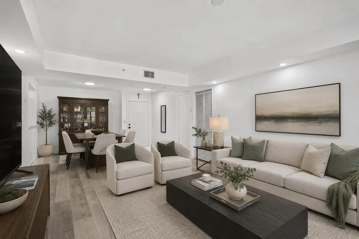Living Room at 2731 Ocean Club Boulevard 102, Hollywood
