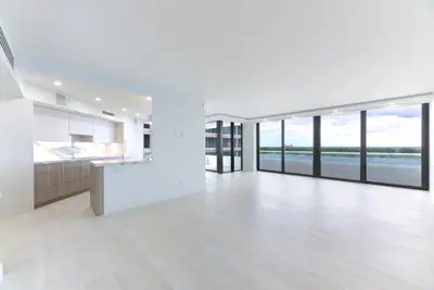 525 S Flagler Drive 11A, West Palm Beach – Condominium for sale