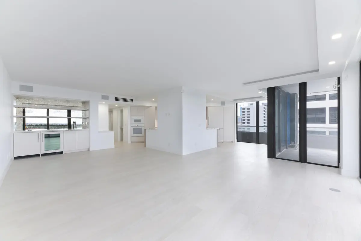 525 S Flagler Dr Unit 11a West-large-008 at 525 S Flagler Drive 11A, West Palm Beach