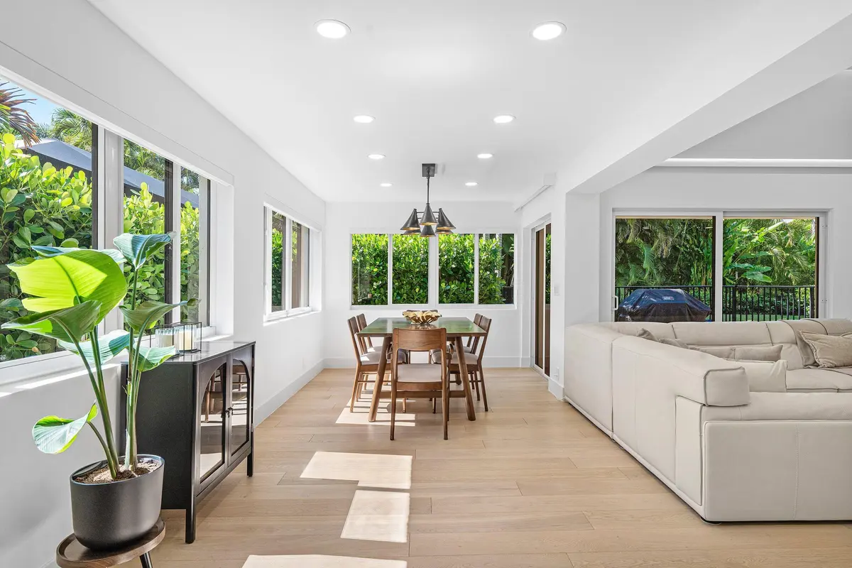 064-16LittlePondRoad-Manalapan-FL-33462- at 16 Little Pond Road, Manalapan