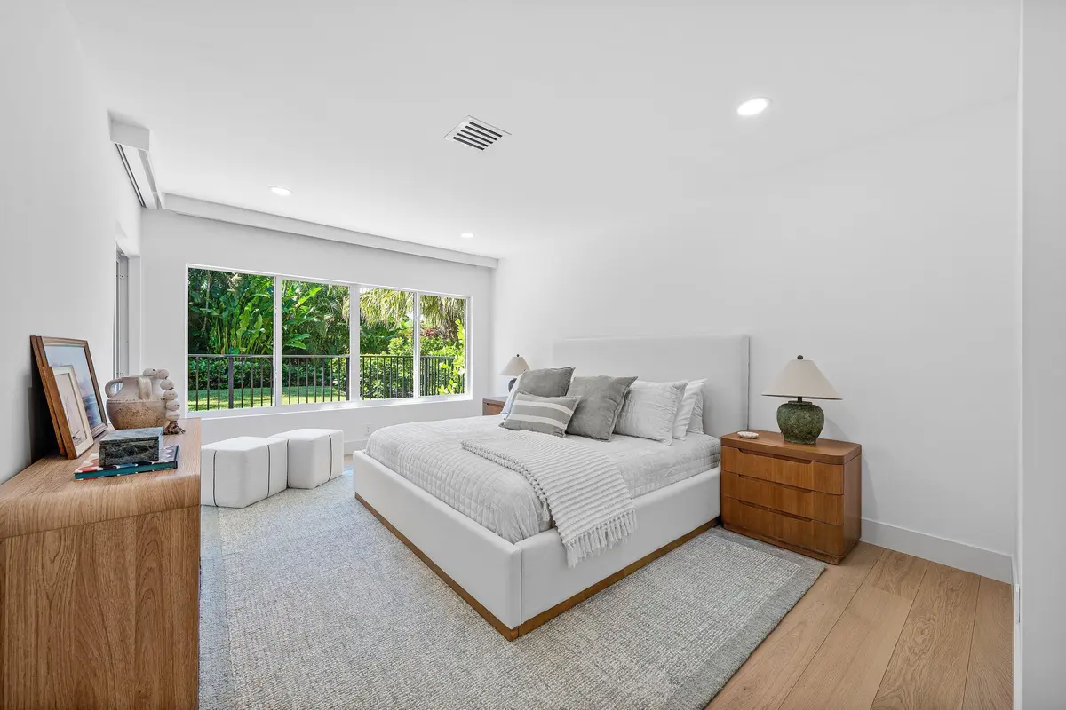 070-16LittlePondRoad-Manalapan-FL-33462- at 16 Little Pond Road, Manalapan