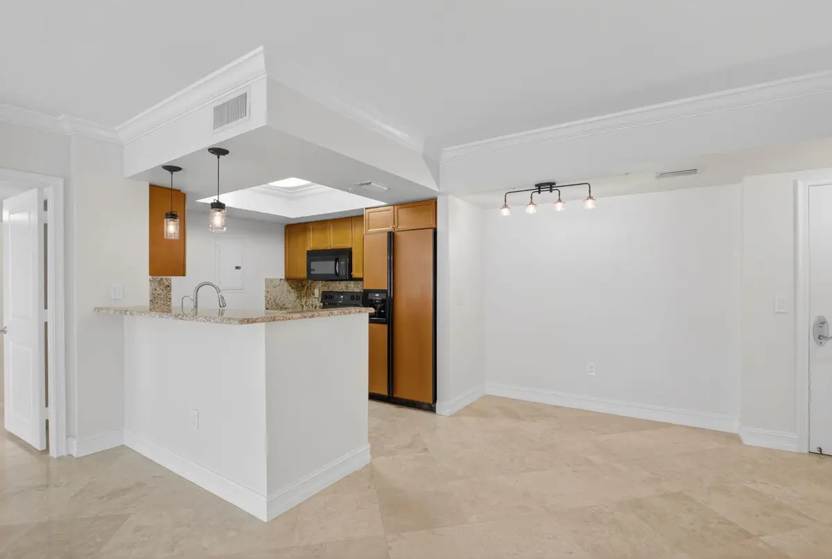 8-web-or-mls-DSC_0583 at 99 SE MIZNER Boulevard 602, Boca Raton