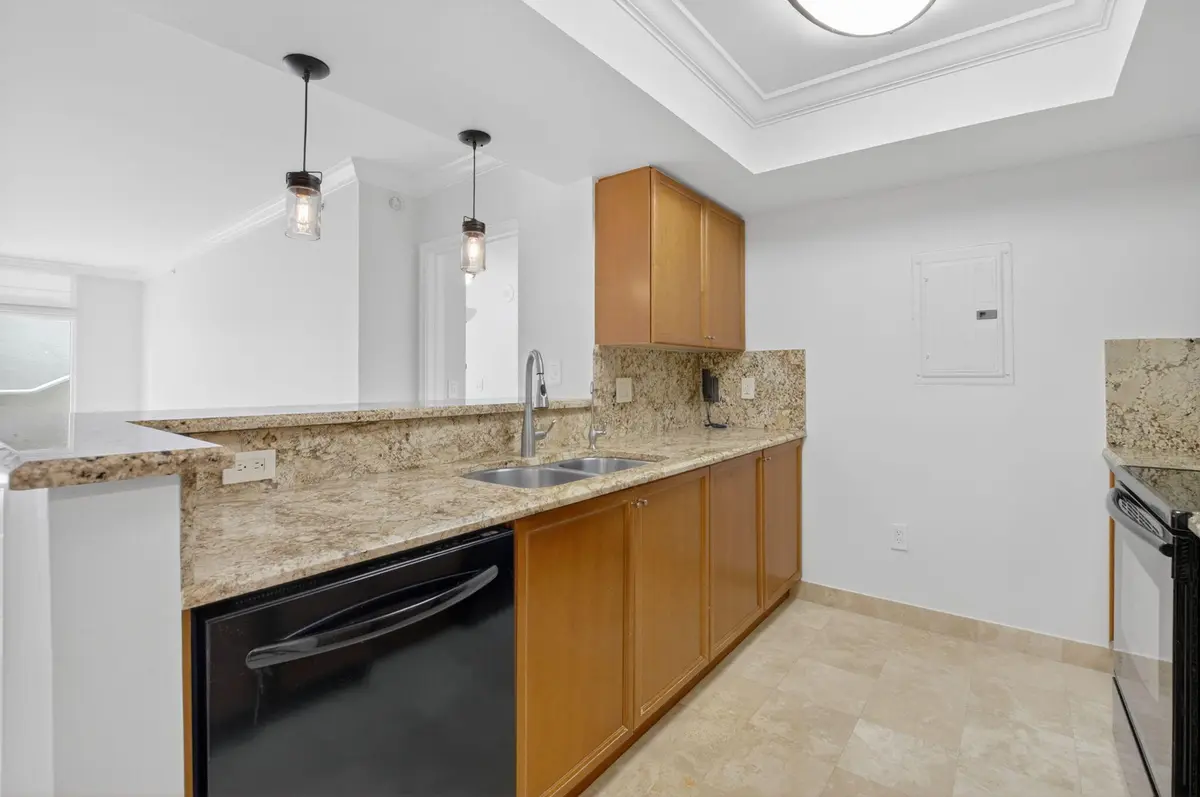 9-web-or-mls-DSC_0586 at 99 SE MIZNER Boulevard 602, Boca Raton