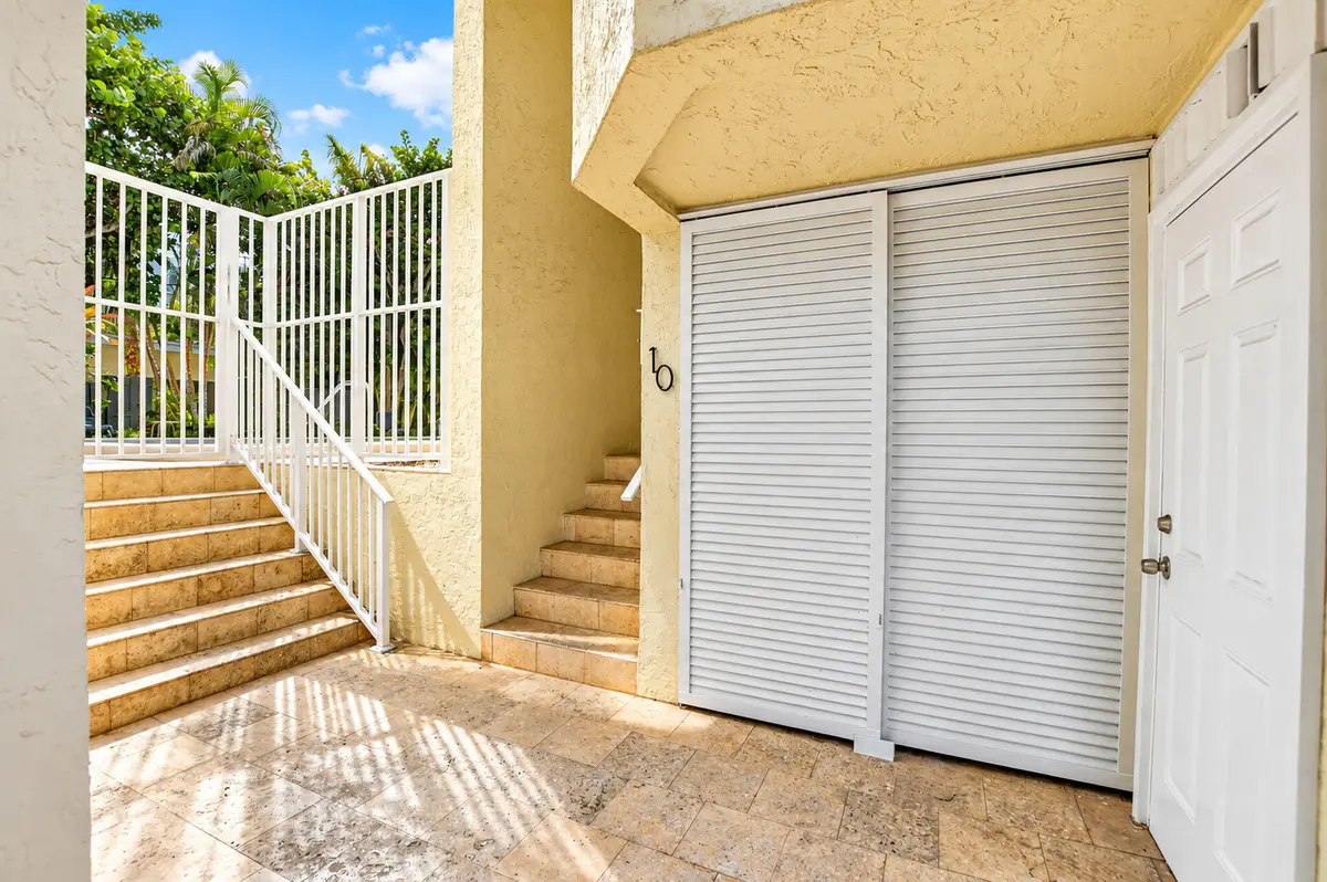 2-web-or-mls-DSC_6644 at 884 SE 19th Avenue 10, Deerfield Beach