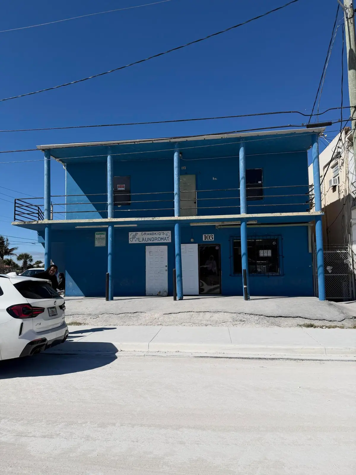 3DCA051D-FB14-4A8C-8F89-8E479277A85A at 103 NW 10TH Avenue, South Bay