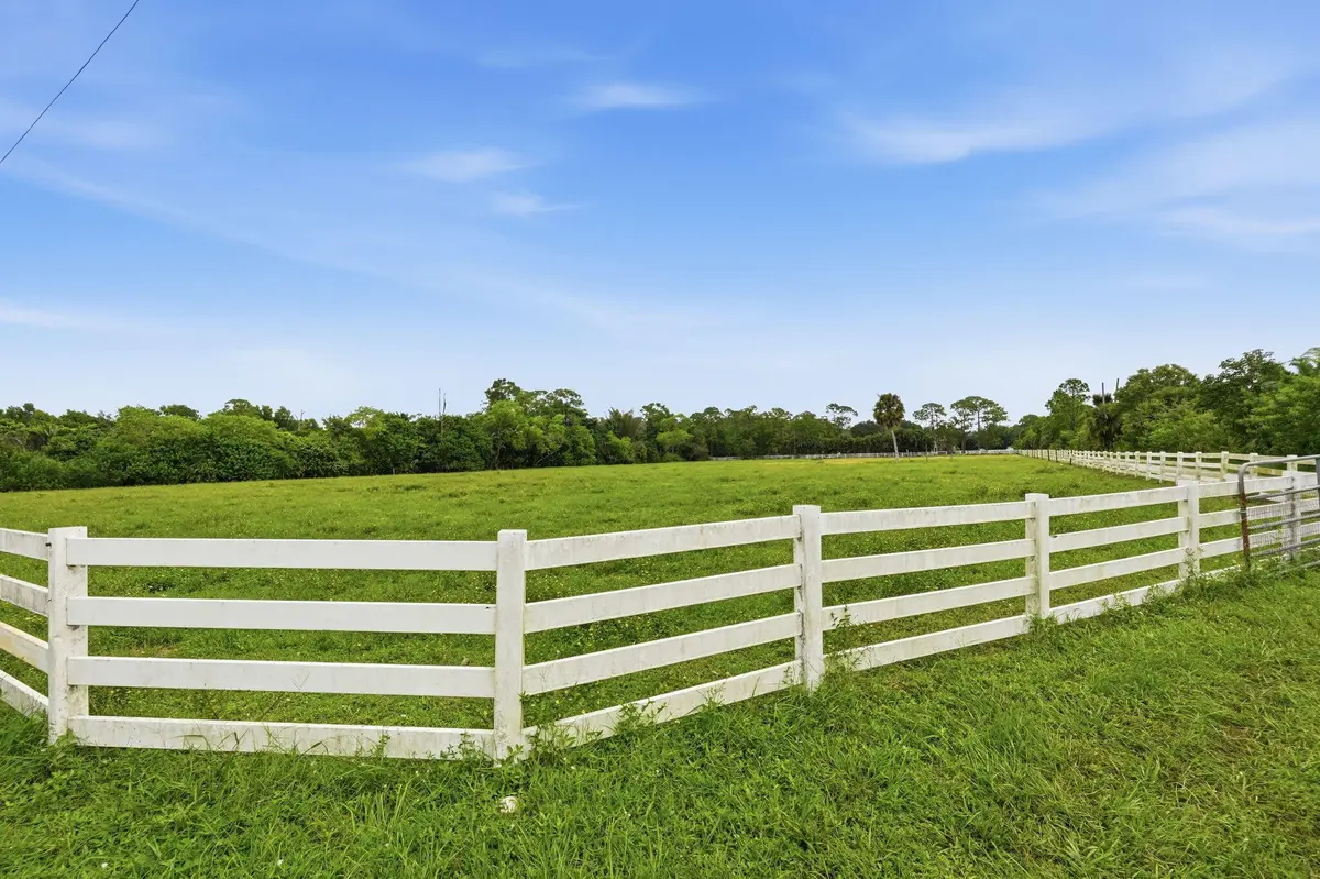 9-web-or-mls-1812_B_Road_01933 at 1812 B Road, Loxahatchee Groves