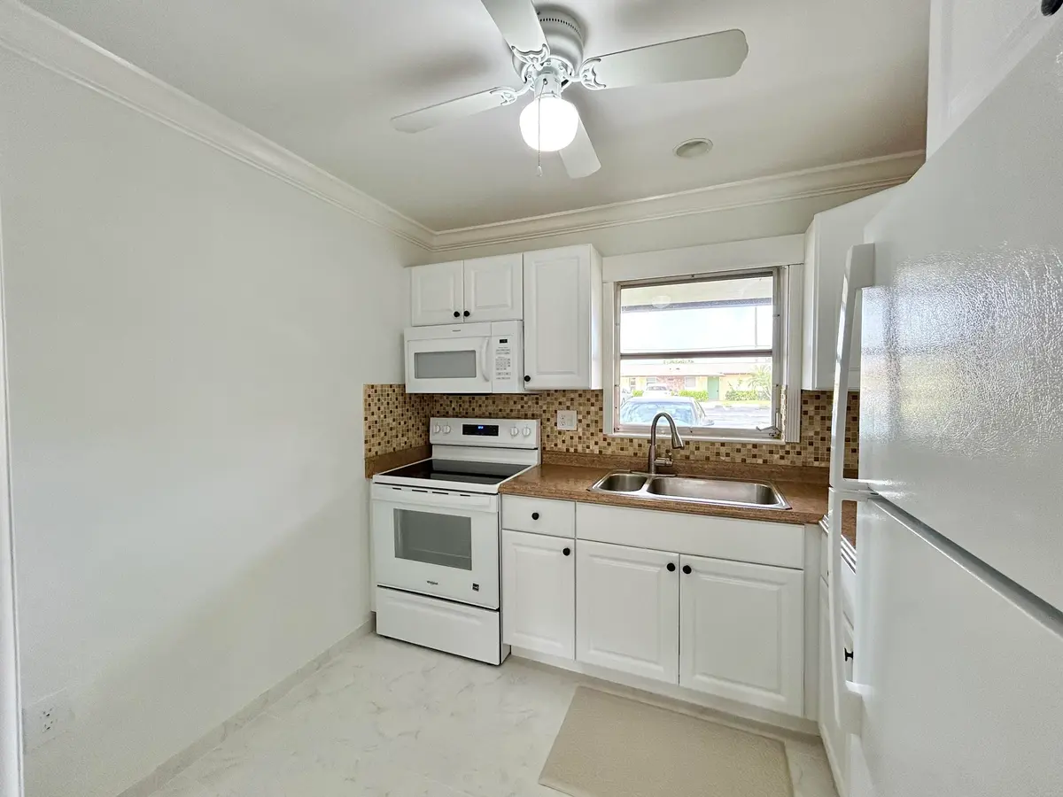 KITCHEN at 2915 Crosley Drive A, West Palm Beach