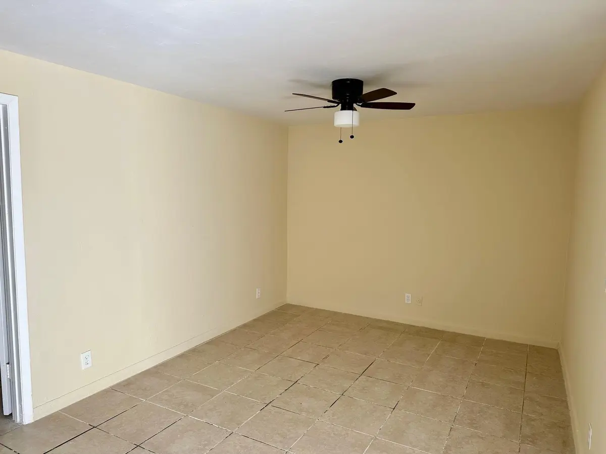 Photo 3 at 113 NW 27TH Avenue 10, Fort Lauderdale