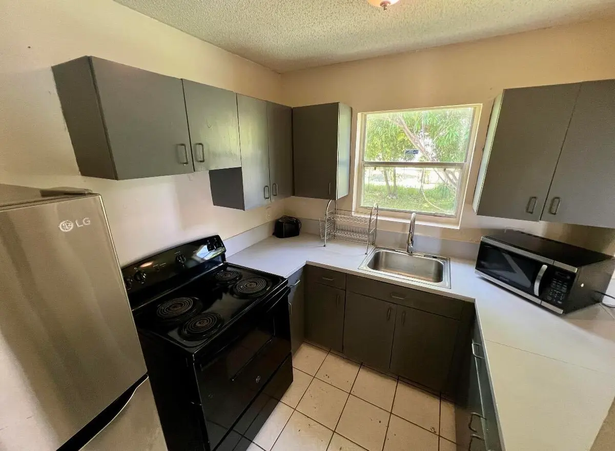Inside Kitchen at 802 SW 5th Avenue, Delray Beach