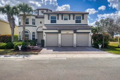 11585 SW Fieldstone Way, Port St. Lucie – Single Family Residence for sale