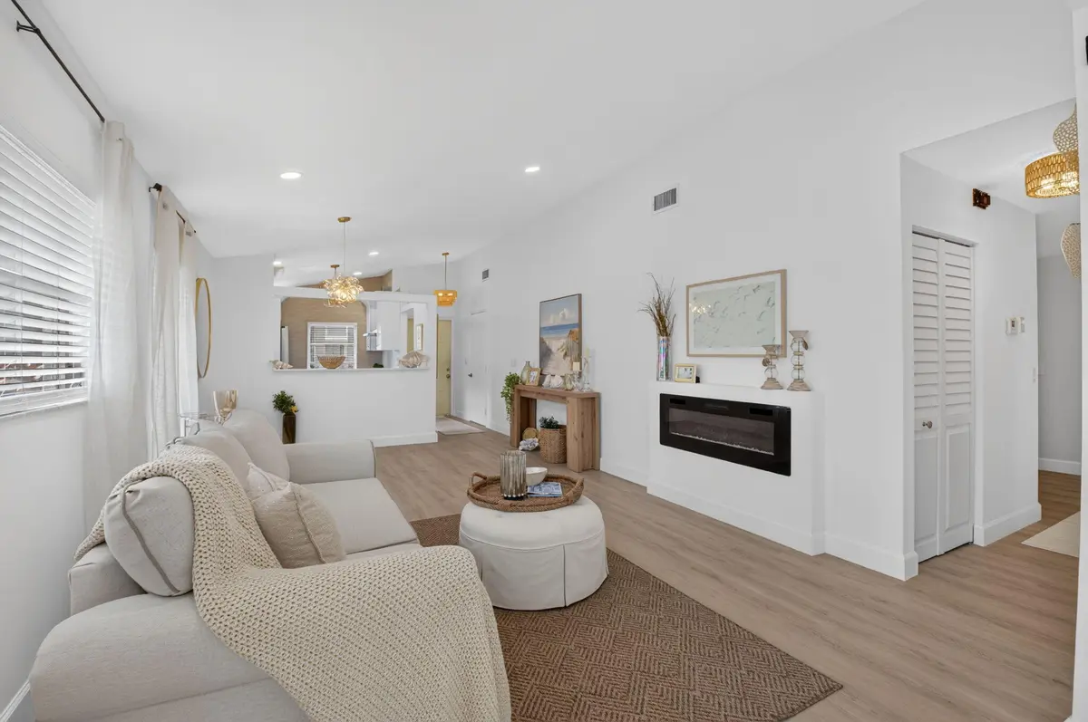 LIVING AREA at 8625 FLAMINGO Drive, Boca Raton