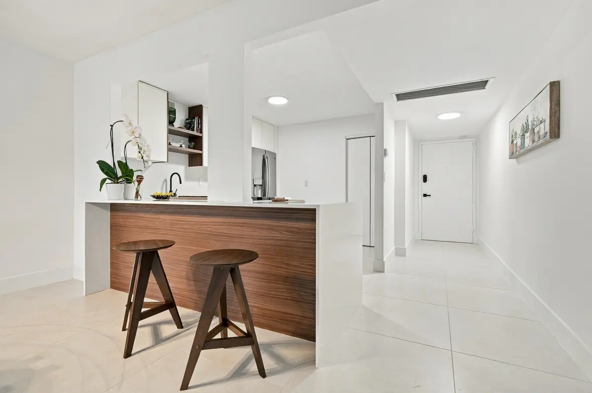 breakfast bar at 3140 S Ocean Drive 610, Hallandale Beach
