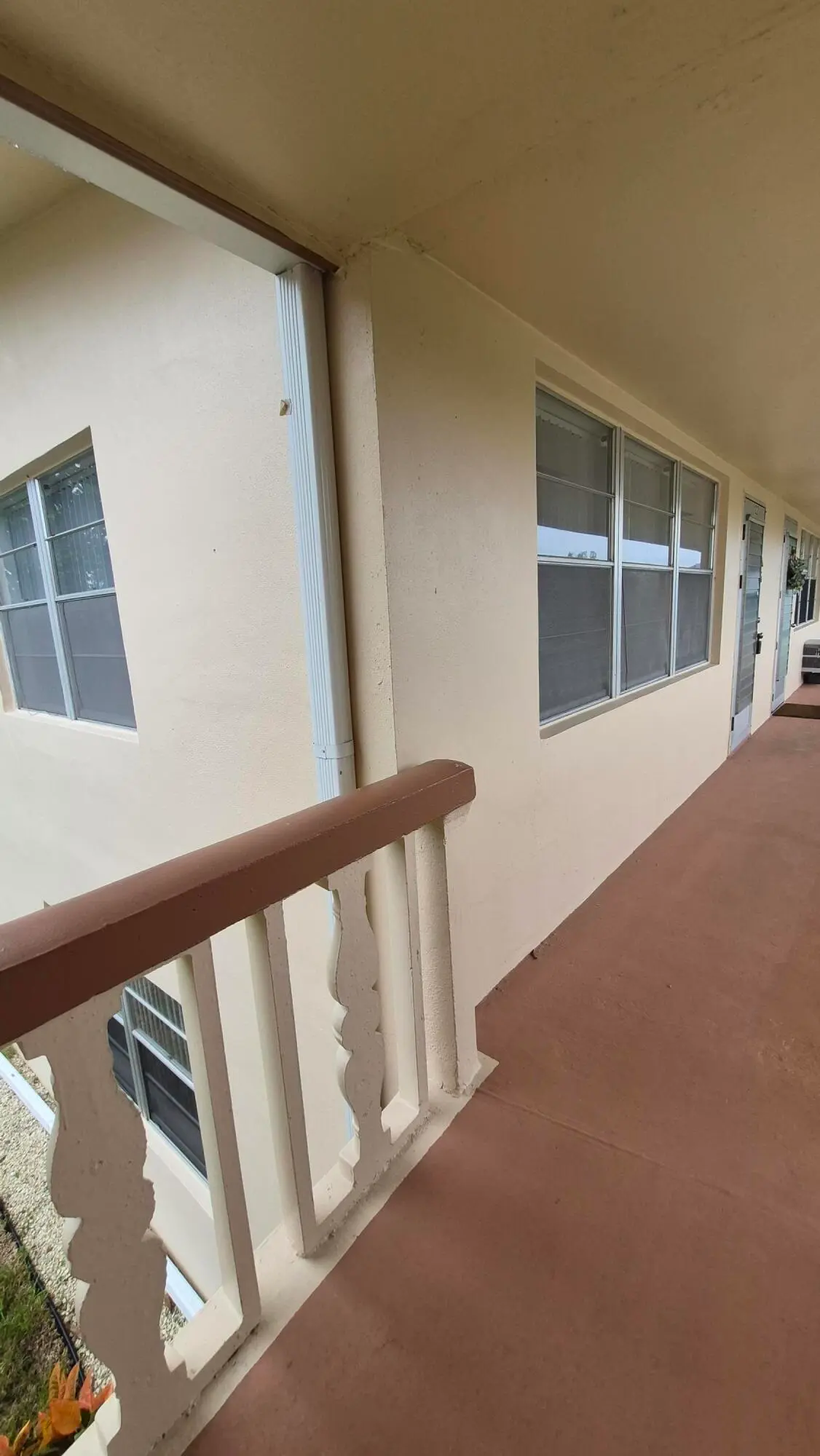 122 Canterbury E, West Palm Beach, FL – photo 2