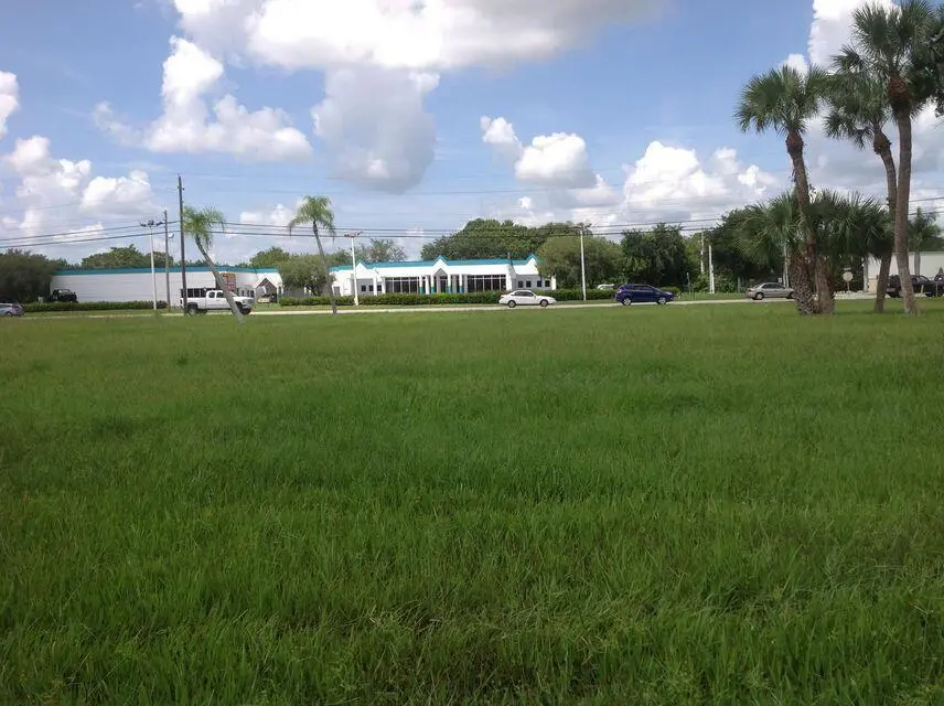 SHULTZ 6 at 4230 S US Highway 1, Fort Pierce