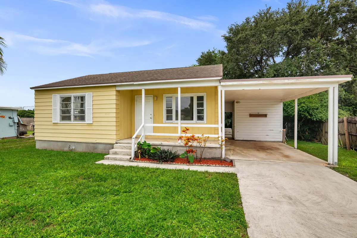 high-7 at 2518 N Genessee Avenue, West Palm Beach