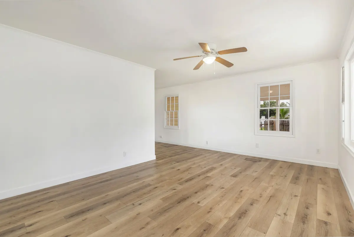 high-10 at 2518 N Genessee Avenue, West Palm Beach