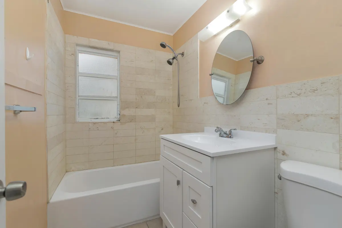 high-19 at 2518 N Genessee Avenue, West Palm Beach