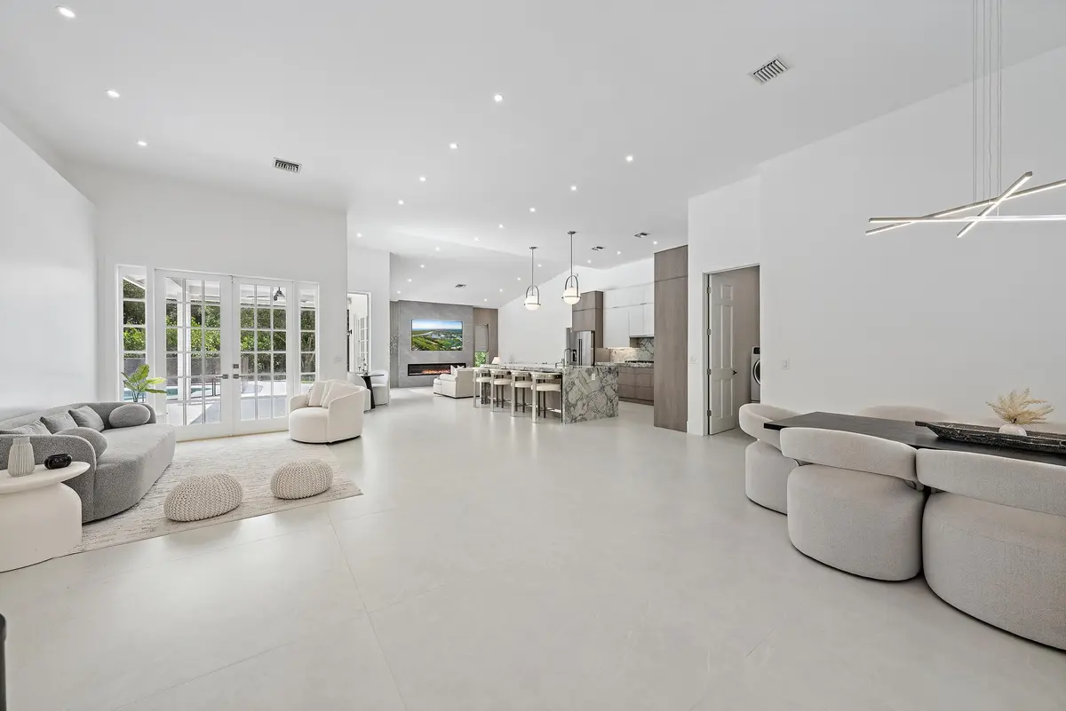 18622 Lakeside Gardens Dr-15 at 18622 Lakeside Gardens Drive, Jupiter