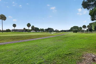 850 SW 133rd Terrace 108 B, Pembroke Pines – Condominium for sale