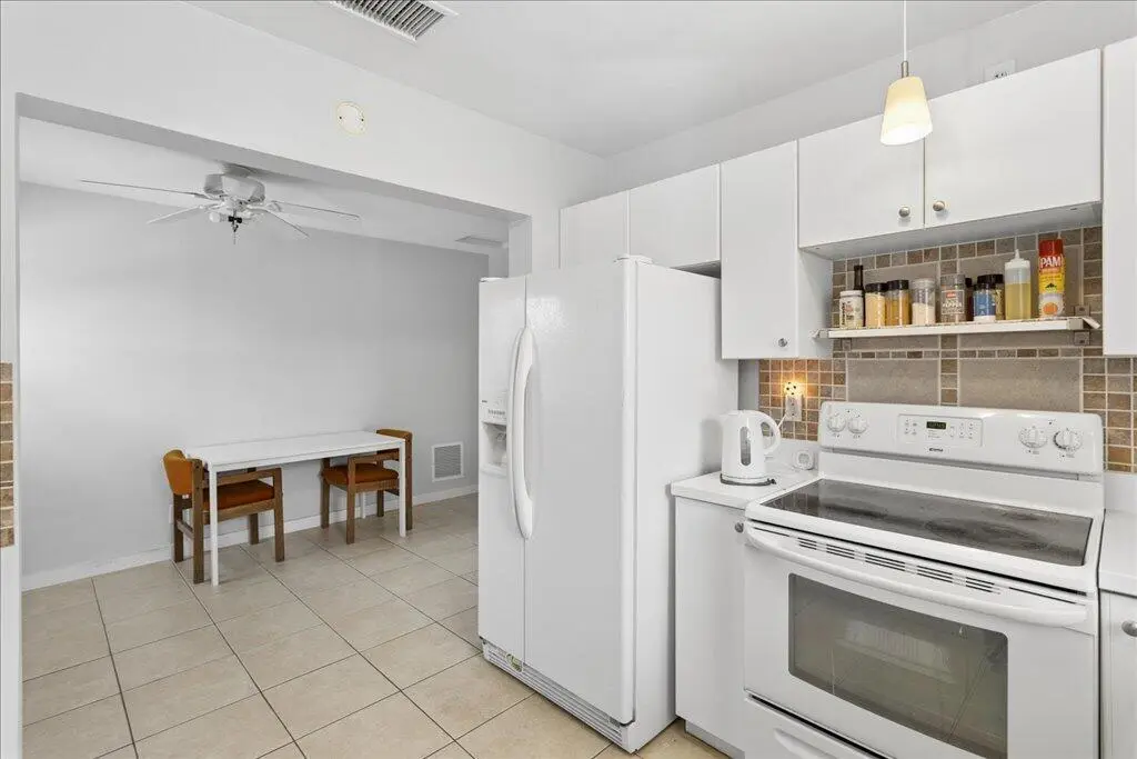 04-U9A8147 at 411 NW 52ND Street, Oakland Park
