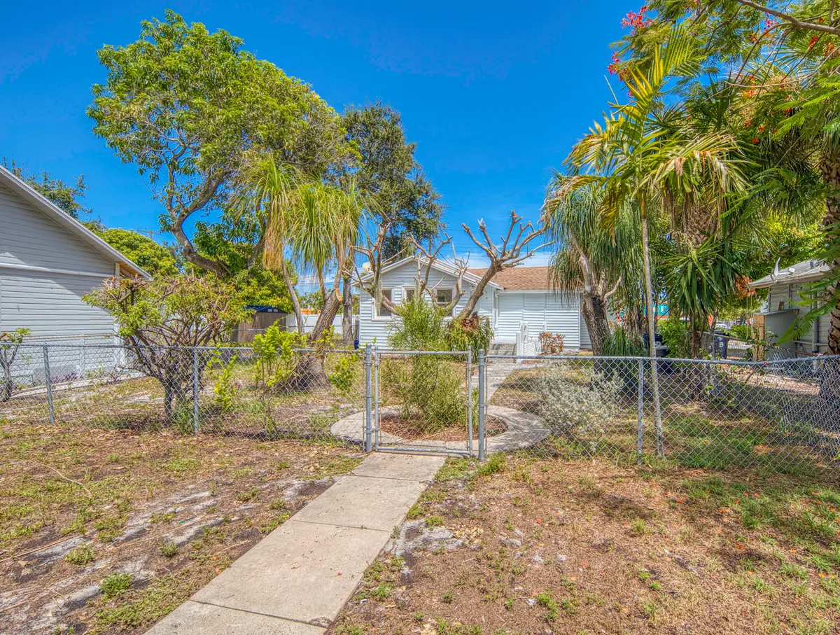 4R7A0952_hdr at 708 N H Street, Lake Worth Beach