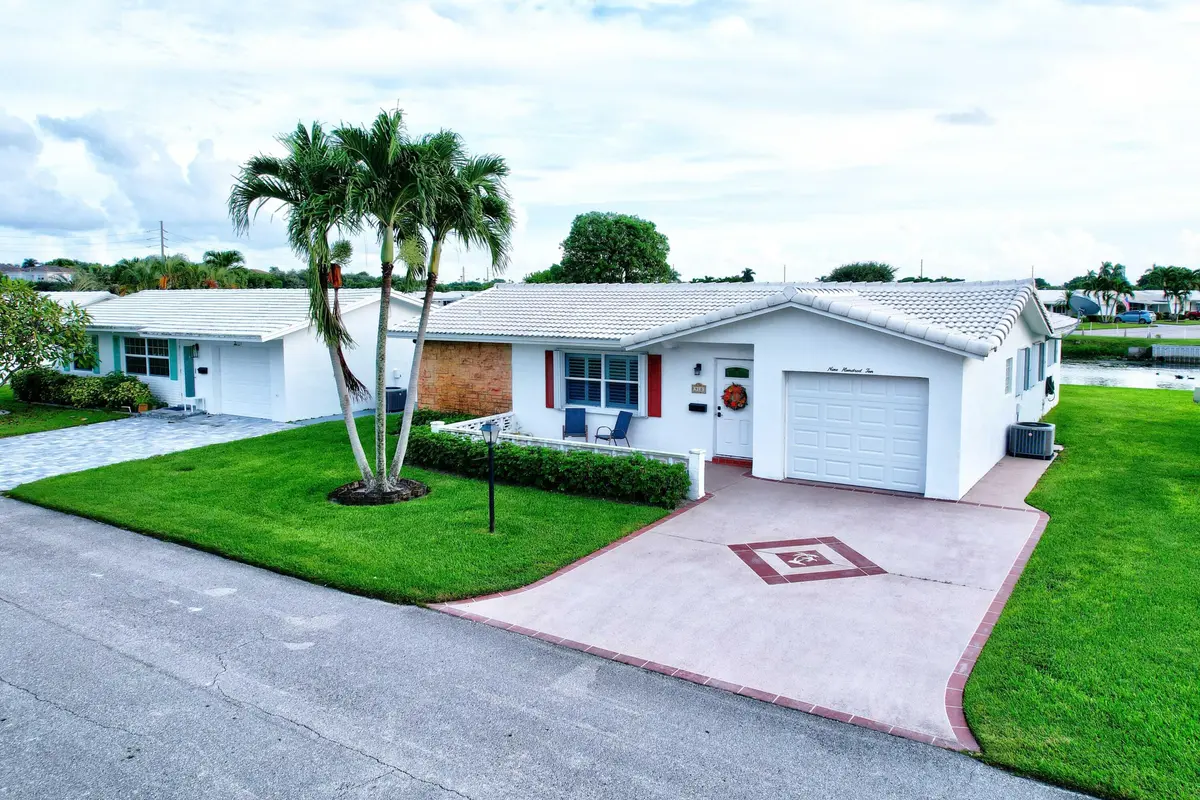 910 SW 7th Avenue, Boynton Beach, FL – photo 2