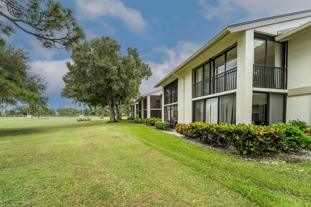 12910 Briarlake drive-202 o-9 at 12910 Briarlake Drive C202, West Palm Beach