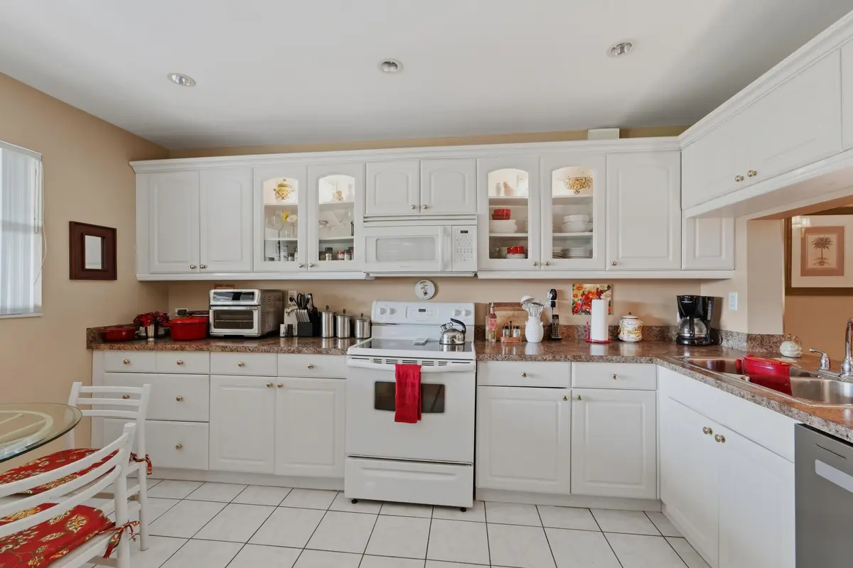 Kitchen at 12910 Briarlake Drive C202, West Palm Beach